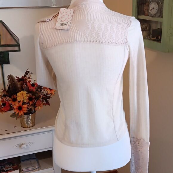 Free People Colette Scallop Neck Top - Picture 8 of 13